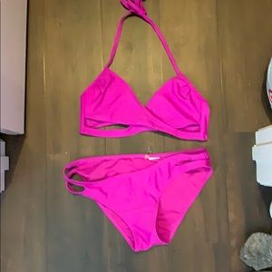 Purple/pinkish bikini